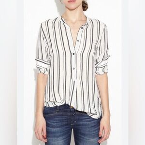 Lucky Brand ladies shirt